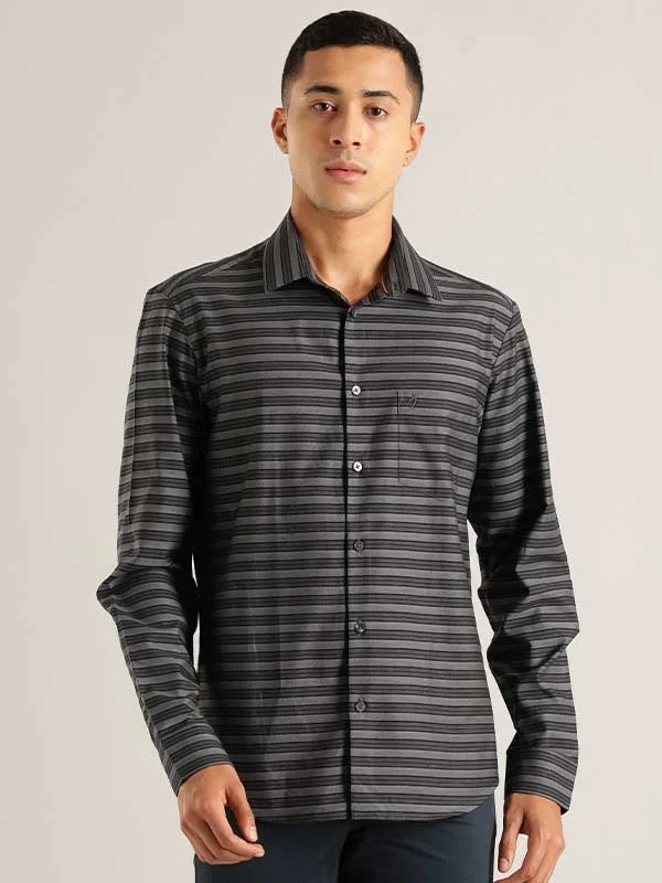 Indian Terrain Men Striped Navy Shirt